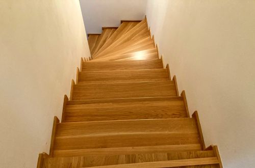 Schodiště dub