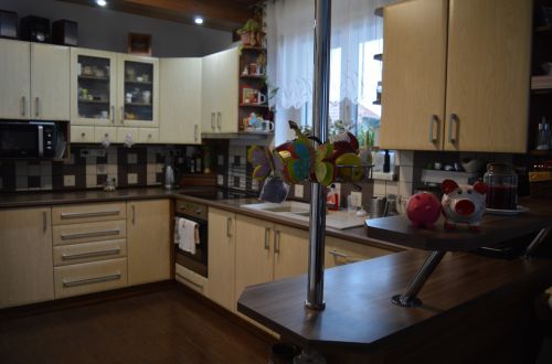 Kuchyň javor + ořech dijon