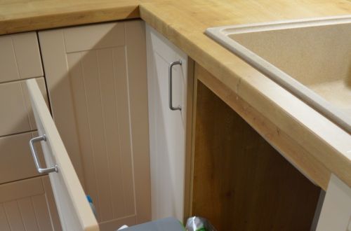 Kuchyň dub hamilton + bílá káva