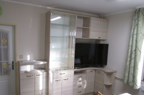 Obávací stěna jasan pískový