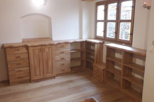 Skříňky buk masiv